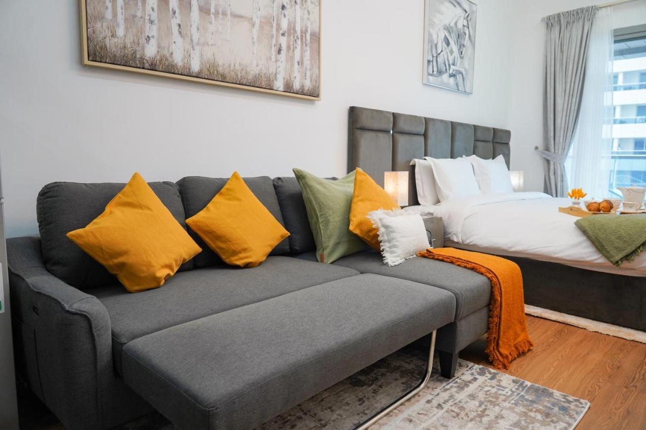 Luxury Studio Apartment Close To Jbr Beach&Yacht Club&Metro-Available Airport Shuttle Dubai Bagian luar foto